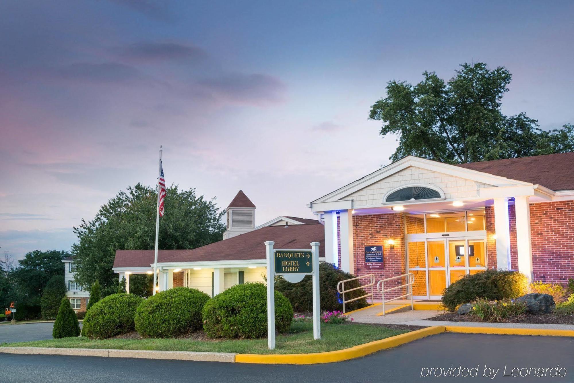 Quality Inn & Suites Conference Center West Chester Exterior photo